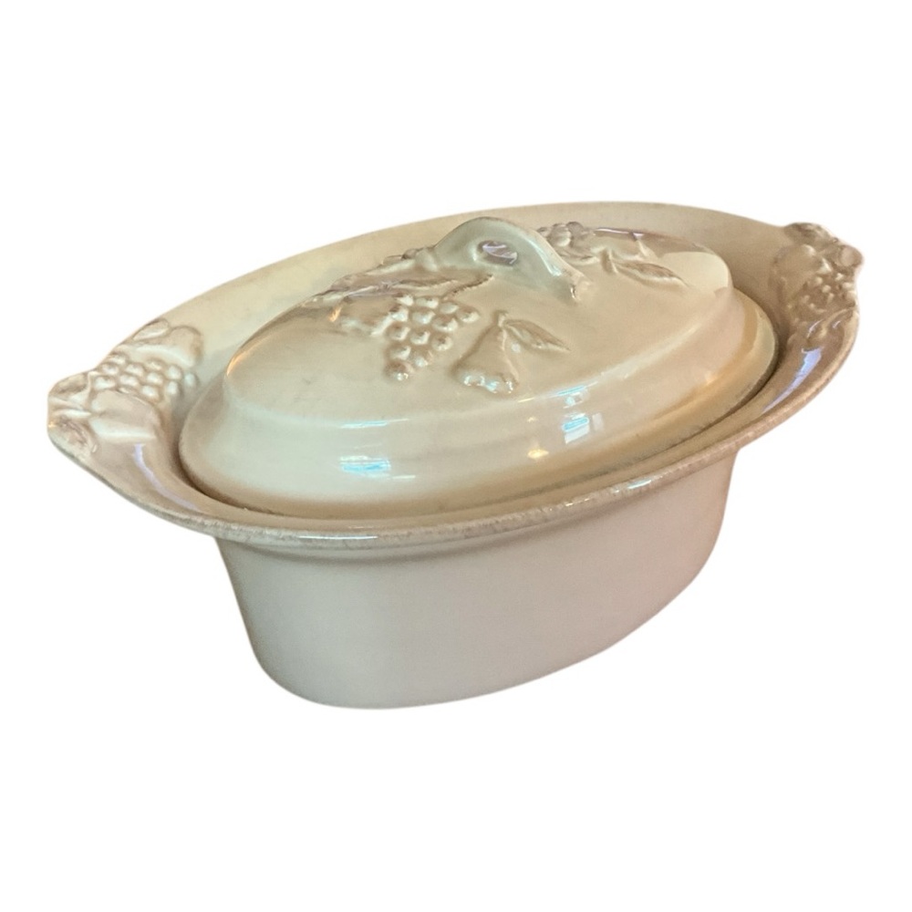 Elegant Cream Casa Stoneware Covered Casserole, "Madeira Harvest", Portugal